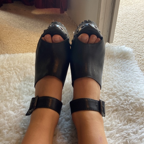 NWOT fabulous 5 1-2 inch wood and leather studded heels with heavy duty grips! - Picture 5 of 12